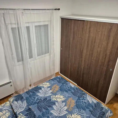 Teja- New For 4 Person With Free Parking Space * Белград