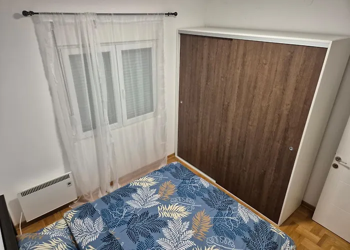 Teja- New For 4 Person With Free Parking Space * Белград